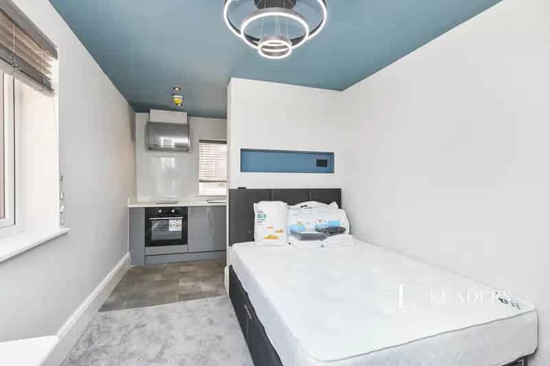 1 bedroom in a house share to rent