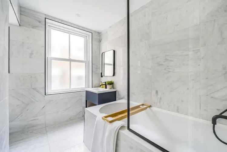 Three Bedroom Apartment Near Clapham Junction