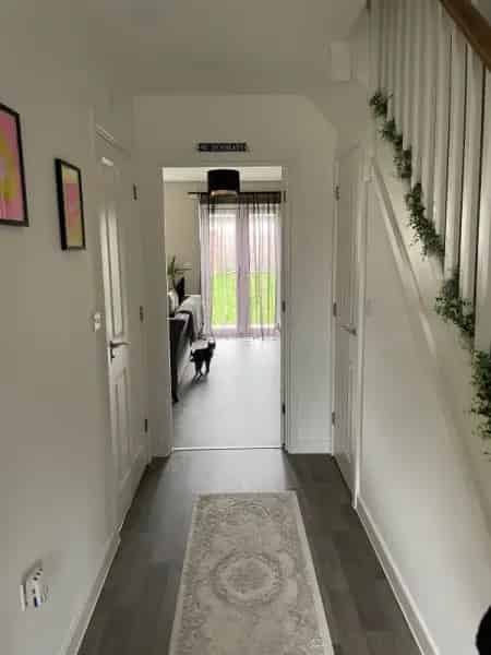 Large 3 Bedroom House