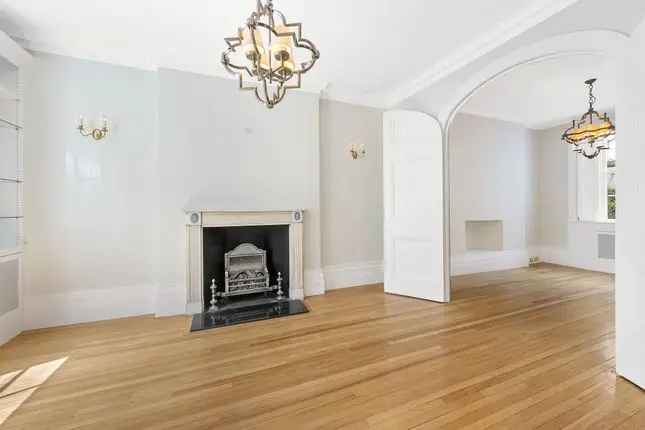 Terraced House for Sale in Montpelier Square Knightsbridge