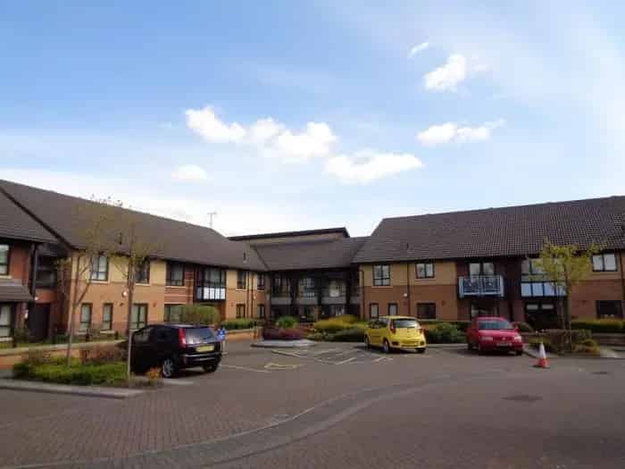 1 bed flat in Country Park