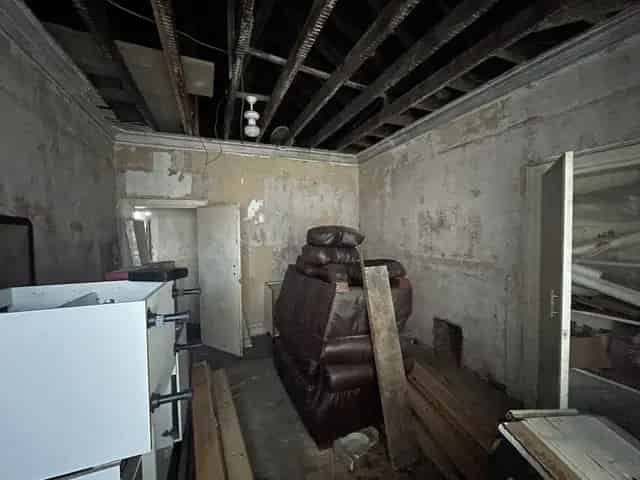 2 Bedroom Detached House For Sale Needs Refurbishment