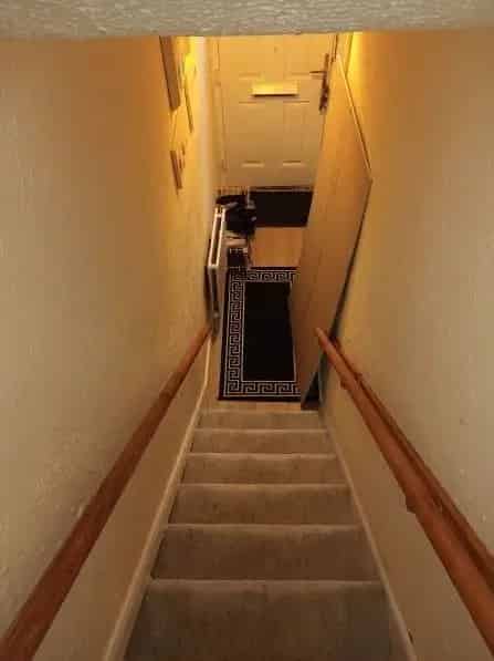 Family Home 2 Double Bedrooms Plus Box Room Near Schools Shops