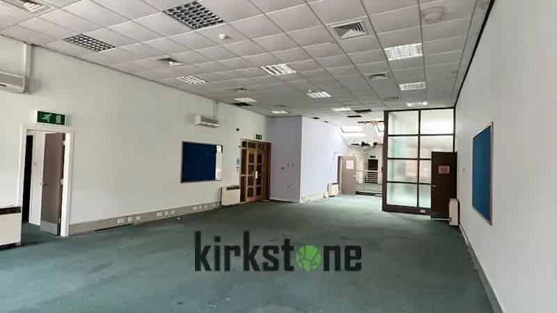 Kilmarnock Restaurant Space: Class 3 Consent, High Foot Traffic