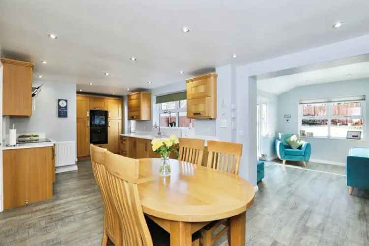 Extended Family Home Four Bedrooms Ensuite Garage Worksop