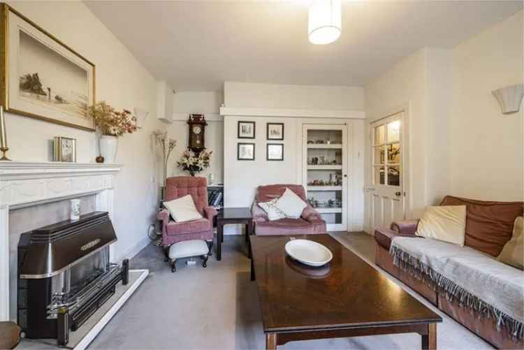 3 Bed Flat - Garden with 2 Reception Rooms