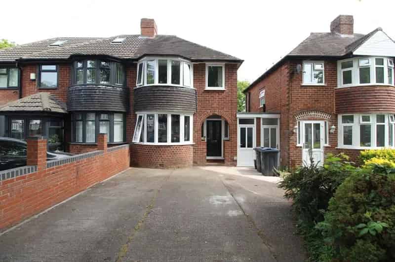 3 Bedroom Semi Detached House for Sale Birmingham B26