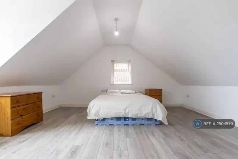 2 Bedroom Flat near City Centre and Universities