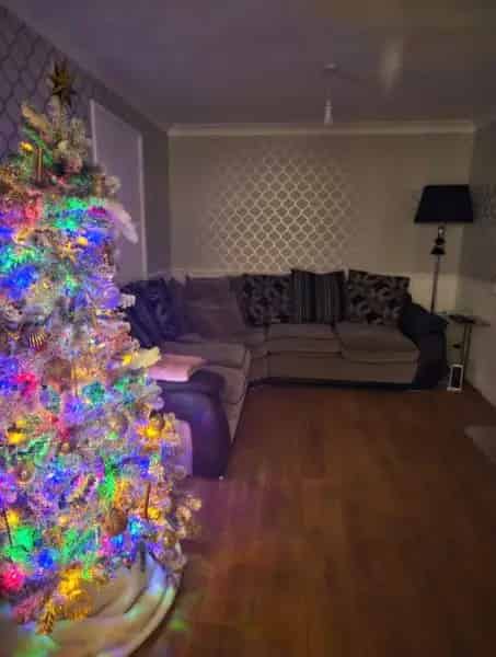 Large 2 Bed House with Dining Room and Garden