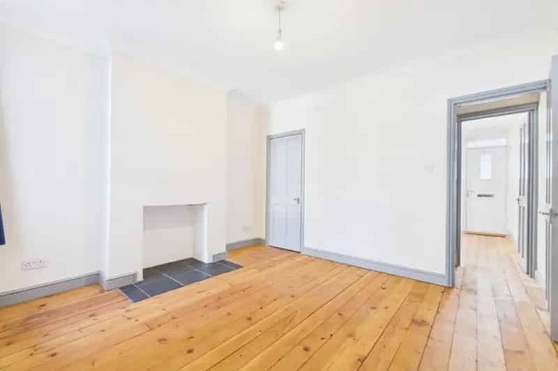 3 Bedroom House To Rent