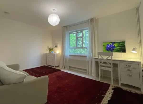 1 Bedroom Flat Near Pitshanger Lane Ealing