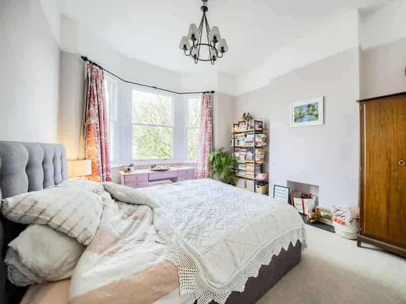Victorian Townhouse Freehold Family Home