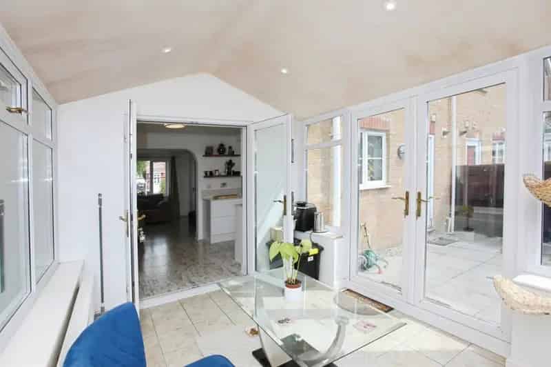 3 Bedroom Semi-Detached House Talbot Green