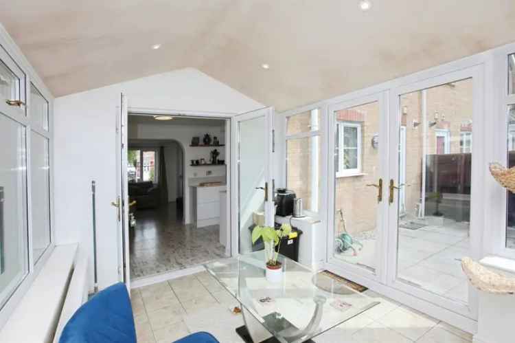 3 Bedroom Semi-Detached House Talbot Green