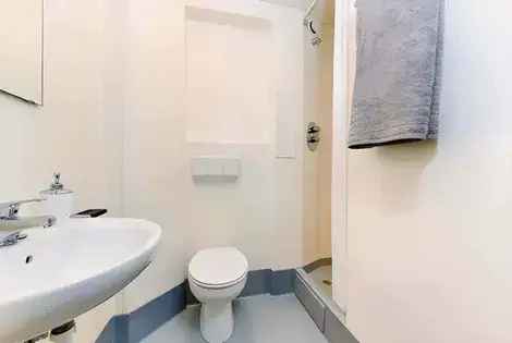 1 Room Flat 56 m² Aberdeen Newly Refurbished En-Suite