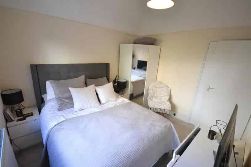 2 Bedroom Flat to Rent in Brighton