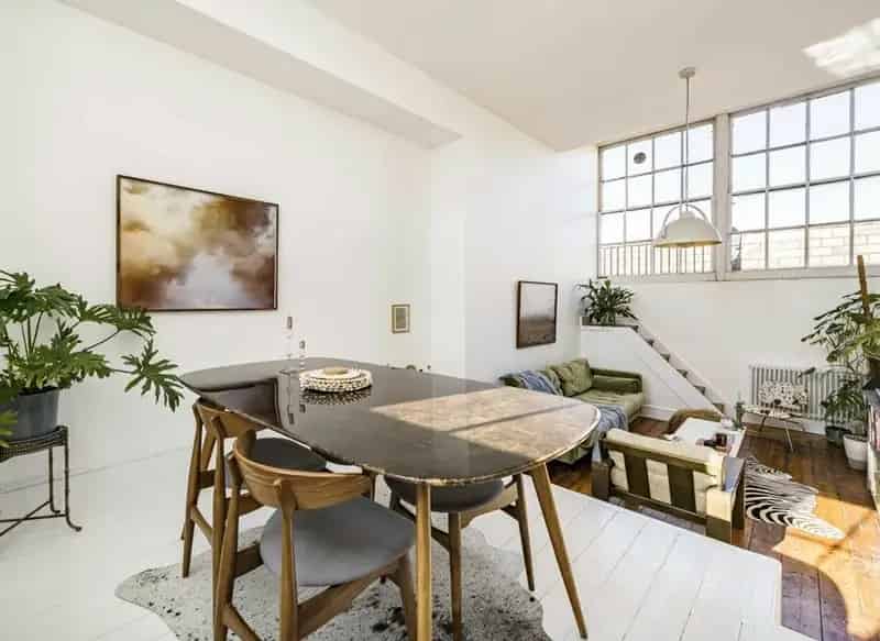 Two Double Bedroom Penthouse Apartment near Victoria Park
