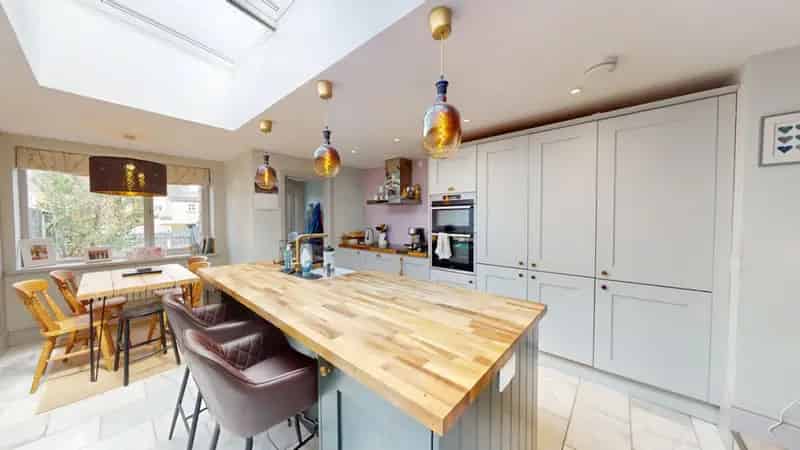 2 Bedroom Period Terrace House For Sale in Cheltenham