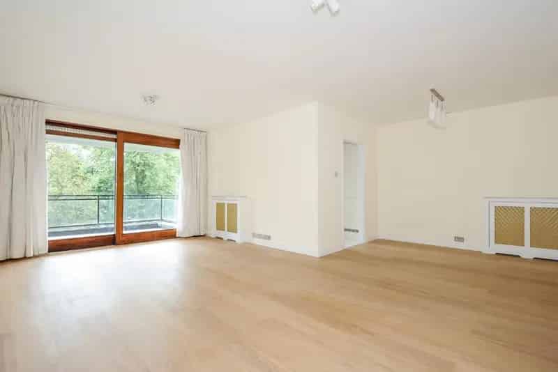 Two Double Bedroom Apartment St John's Wood Furnished Available Now