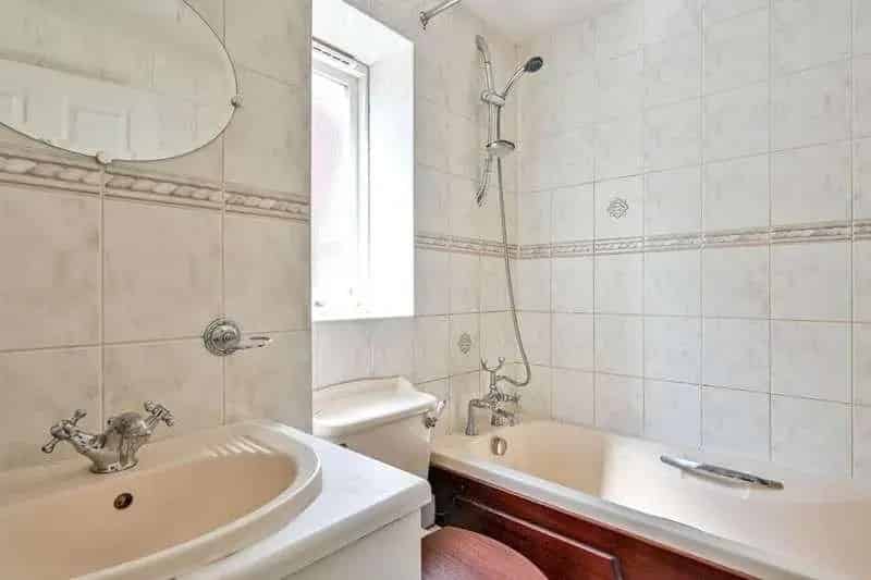 4 Bed Detached House for Sale New Malden