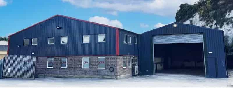 Refurbished Warehouse with Offices and 2-Acre Yard - Excellent M25 Access