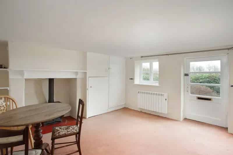 2 Bedroom Terraced Cottage For Sale