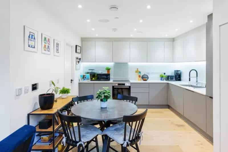 2 Bedroom Maisonette for Sale in Preston Park Brighton