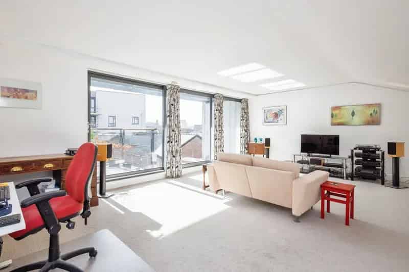 Castlefield Duplex Apartment 2 Beds 3 Parking Spaces