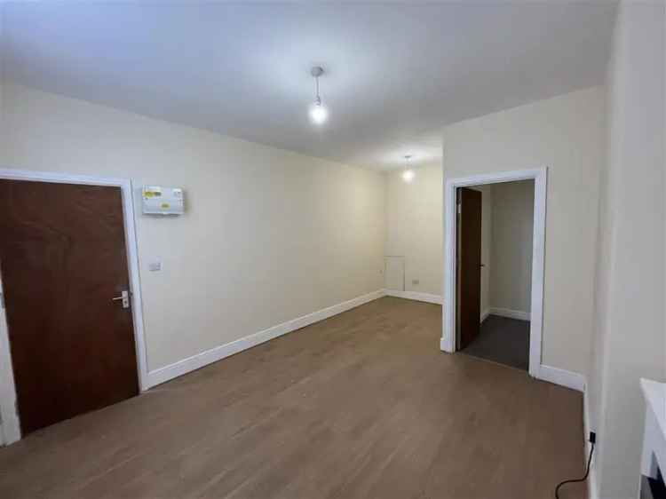 One Bedroom Flat Radford Road Modern Kitchen Spacious Bathroom