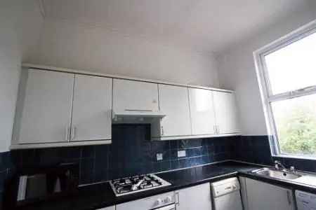 5 bedroom flat to rent