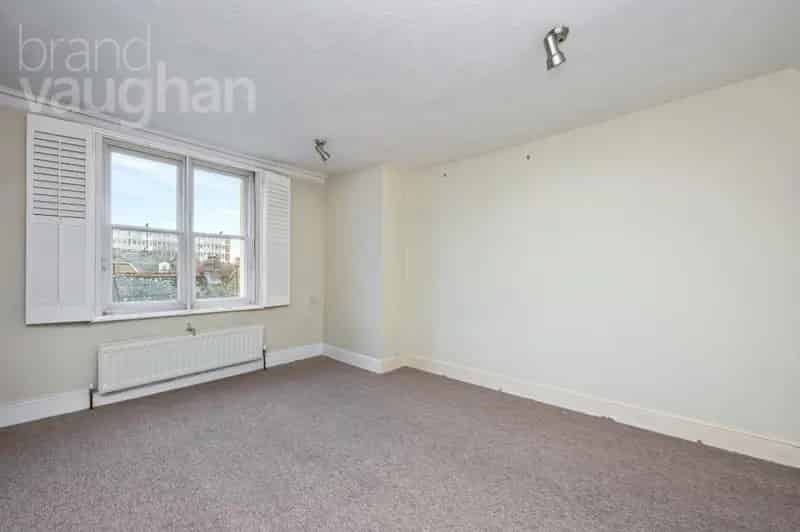 2 Bedroom Maisonette for Sale in Central Hove