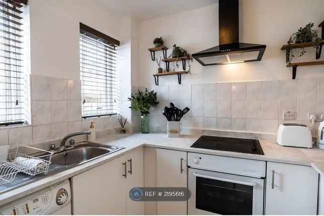 Flat to rent in St. Vincent Street, Glasgow G3