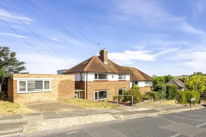 5 Bedroom Semi Detached House For Sale