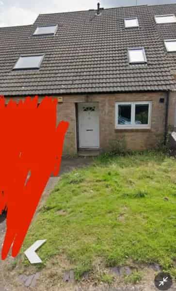 3 Bedroom 3 Floor House with Garage and Garden