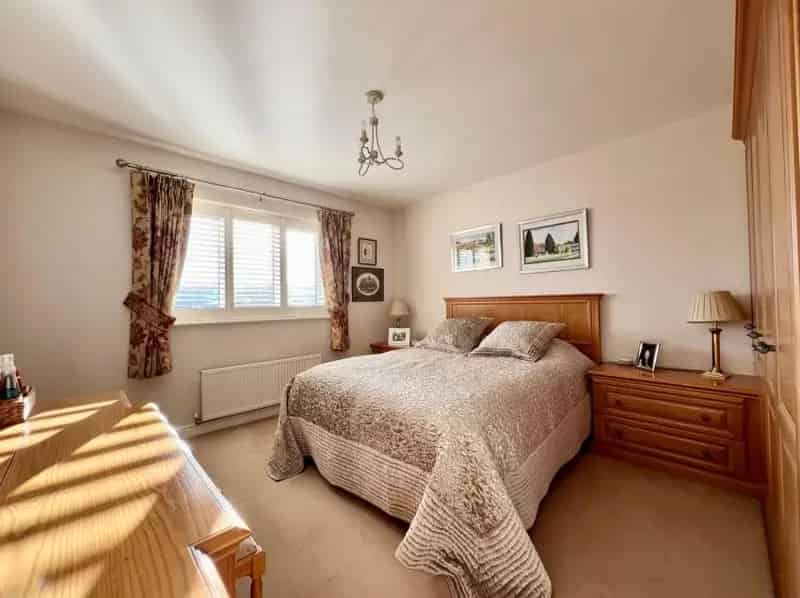 4 Bed House for Sale Deceptively Spacious Town House with Converted Attic