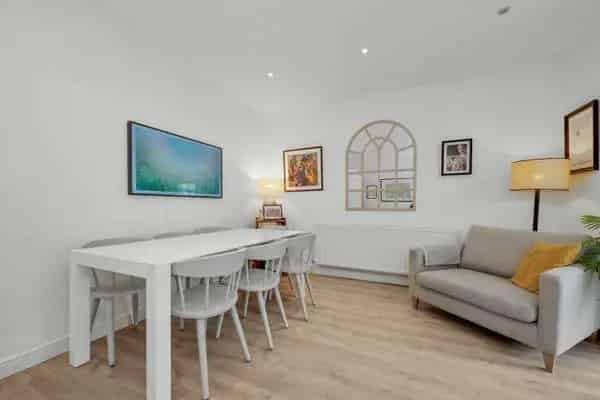 Kings Road, Long Ditton, Surbiton, Surrey, KT6 5JE | Property for sale | Savills