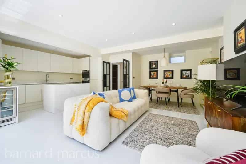 3 Bed House in Clapham with Private Garden and En-Suites