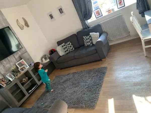 Flat For Rent in Bradford, England