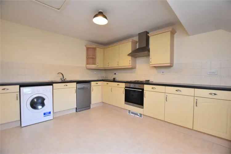 Apartment For Sale in Bradford, England