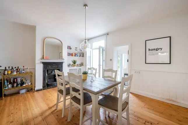 Terraced house to rent in Lavenham Road, Southfields, London SW18