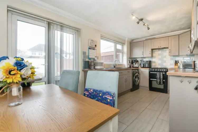 3 Bed Semi-Detached House Sholing