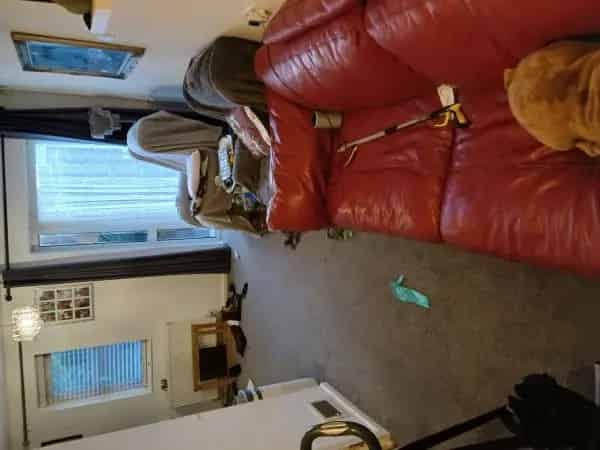 Spacious 1 Bed Ground Floor Flat Near Beach and Town