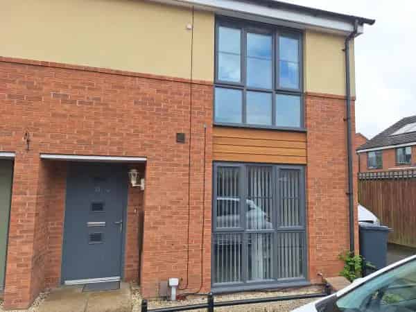 3 Bed New Build House with Large Garden and Driveway