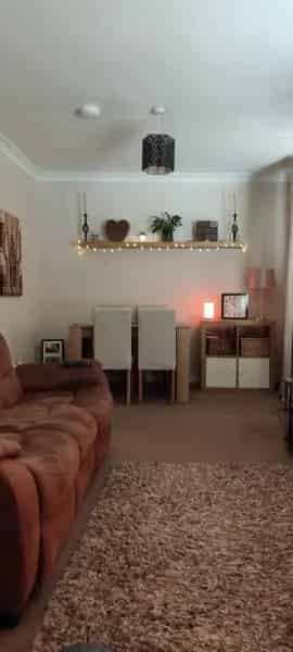 Spacious 2 Bed Flat Near Corringham Town Centre