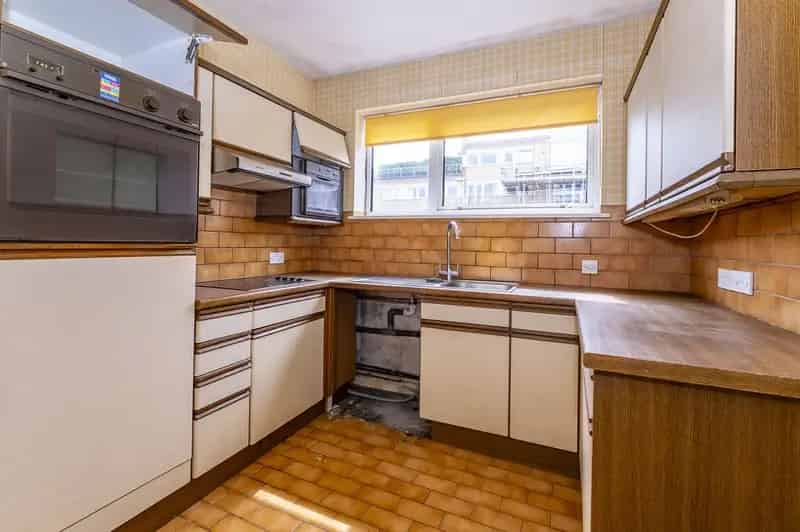 2 bedroom flat for sale