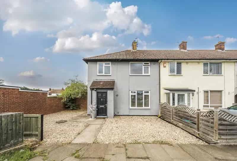 3 Bedroom End of Terrace House for Sale