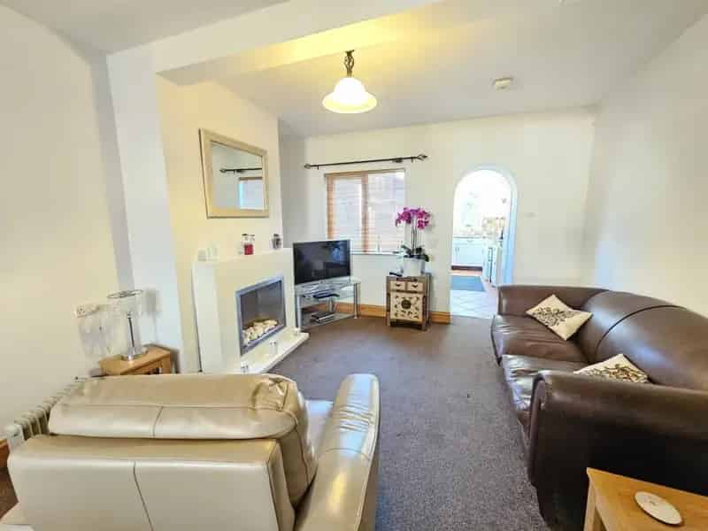 2 Bedroom House For Sale Near Amenities