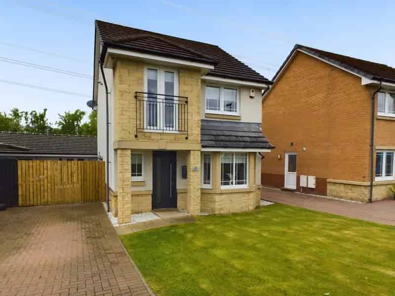 3 Bedroom Detached House for Sale in Scotland
