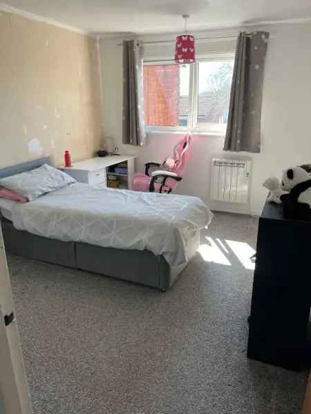 Flat For Rent in Eastbourne, England