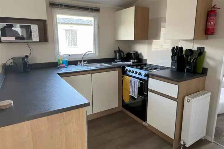 2 Bedroom Park Home For Sale with Leisure Facilities